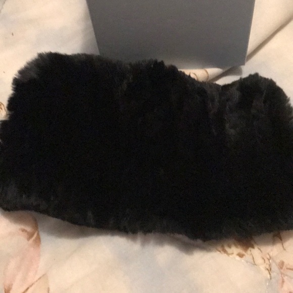 Nwot:rabbit fur headband - Picture 5 of 6